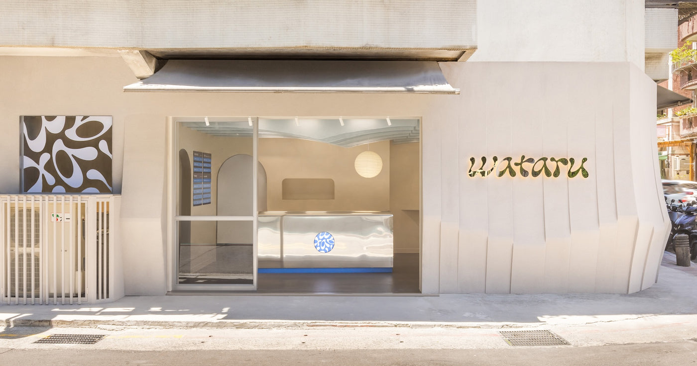 Cafe team during busy service